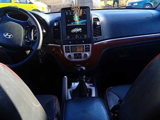 Хендай Санта Фе, объемом двигателя 2.2 л и пробегом 205 тыс. км за 9600 $, фото 2 на Automoto.ua