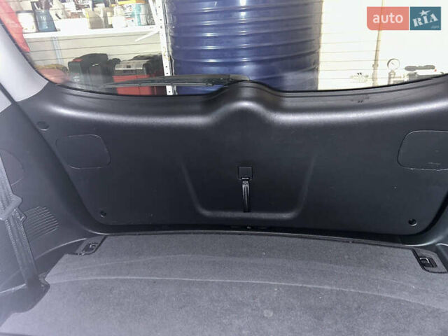 Хендай Санта Фе, объемом двигателя 2.7 л и пробегом 90 тыс. км за 12700 $, фото 77 на Automoto.ua