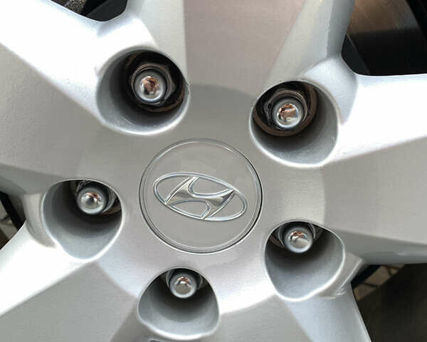 Хендай Санта Фе, объемом двигателя 2.7 л и пробегом 90 тыс. км за 12700 $, фото 60 на Automoto.ua