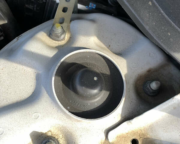 Хендай Санта Фе, объемом двигателя 2.7 л и пробегом 90 тыс. км за 12700 $, фото 34 на Automoto.ua