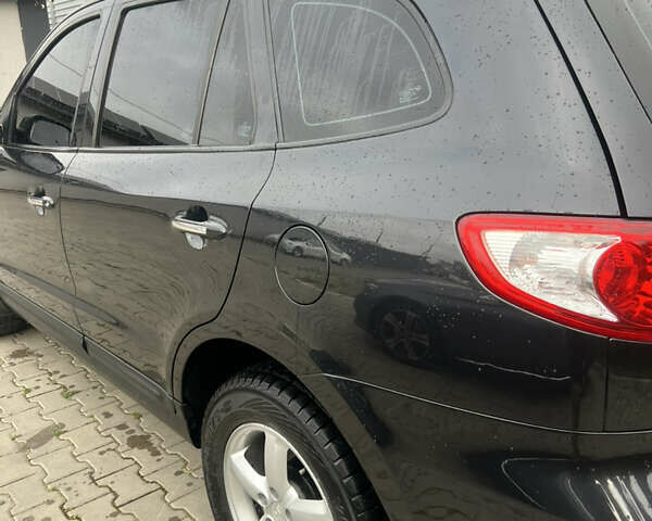 Хендай Санта Фе, объемом двигателя 2.7 л и пробегом 269 тыс. км за 10000 $, фото 7 на Automoto.ua