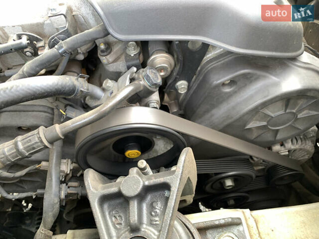 Хендай Санта Фе, объемом двигателя 2.7 л и пробегом 90 тыс. км за 12700 $, фото 35 на Automoto.ua