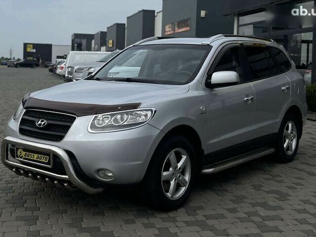 Хендай Санта Фе, объемом двигателя 0 л и пробегом 210 тыс. км за 9500 $, фото 2 на Automoto.ua