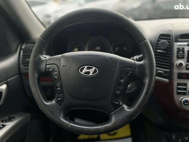 Хендай Санта Фе, объемом двигателя 0 л и пробегом 210 тыс. км за 9500 $, фото 10 на Automoto.ua