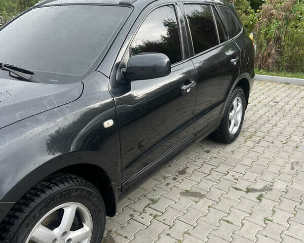 Хендай Санта Фе, объемом двигателя 2.7 л и пробегом 269 тыс. км за 10000 $, фото 2 на Automoto.ua