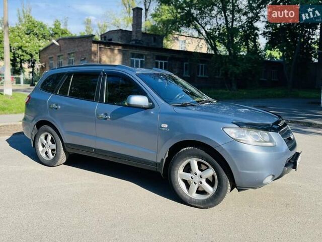 Хендай Санта Фе, объемом двигателя 2.2 л и пробегом 307 тыс. км за 8600 $, фото 2 на Automoto.ua