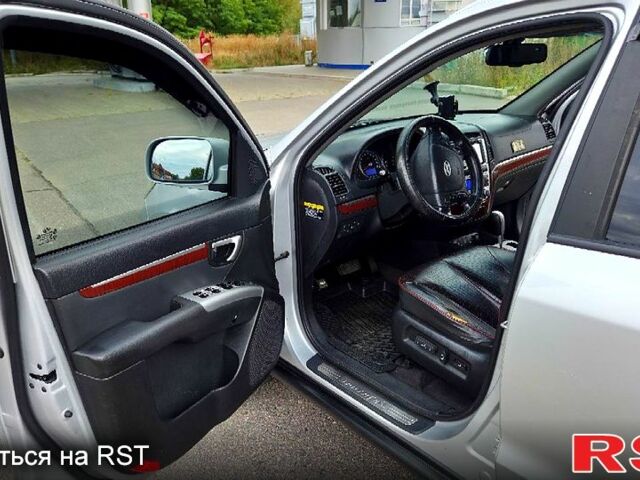 Хендай Санта Фе, объемом двигателя 2.2 л и пробегом 230 тыс. км за 10900 $, фото 10 на Automoto.ua