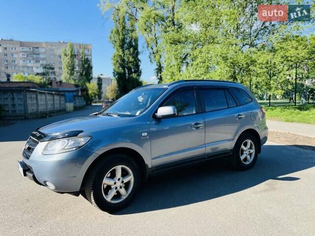 Хендай Санта Фе, объемом двигателя 2.2 л и пробегом 307 тыс. км за 8600 $, фото 4 на Automoto.ua