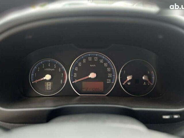 Хендай Санта Фе, объемом двигателя 0 л и пробегом 210 тыс. км за 9500 $, фото 17 на Automoto.ua