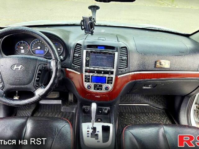 Хендай Санта Фе, объемом двигателя 2.2 л и пробегом 230 тыс. км за 10900 $, фото 11 на Automoto.ua