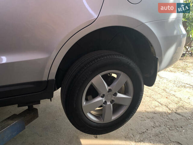 Хендай Санта Фе, объемом двигателя 2.7 л и пробегом 90 тыс. км за 12700 $, фото 1 на Automoto.ua