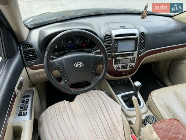 Хендай Санта Фе, объемом двигателя 2.2 л и пробегом 300 тыс. км за 5100 $, фото 26 на Automoto.ua