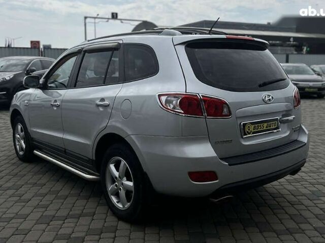 Хендай Санта Фе, объемом двигателя 0 л и пробегом 210 тыс. км за 9500 $, фото 4 на Automoto.ua