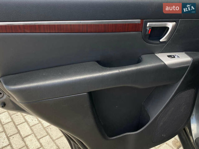 Хендай Санта Фе, об'ємом двигуна 2.2 л та пробігом 255 тис. км за 9200 $, фото 8 на Automoto.ua