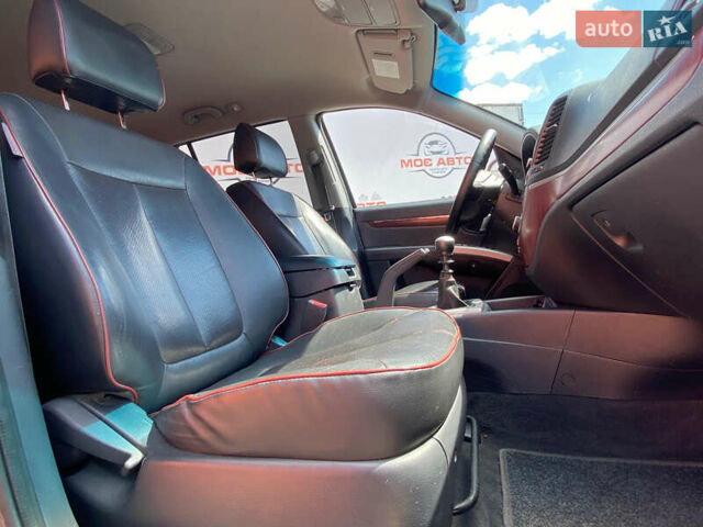 Хендай Санта Фе, объемом двигателя 2.2 л и пробегом 255 тыс. км за 9900 $, фото 10 на Automoto.ua