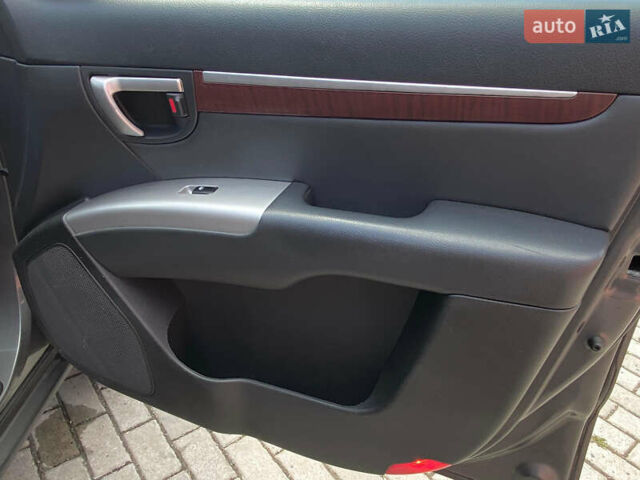 Хендай Санта Фе, об'ємом двигуна 2.2 л та пробігом 255 тис. км за 9200 $, фото 17 на Automoto.ua