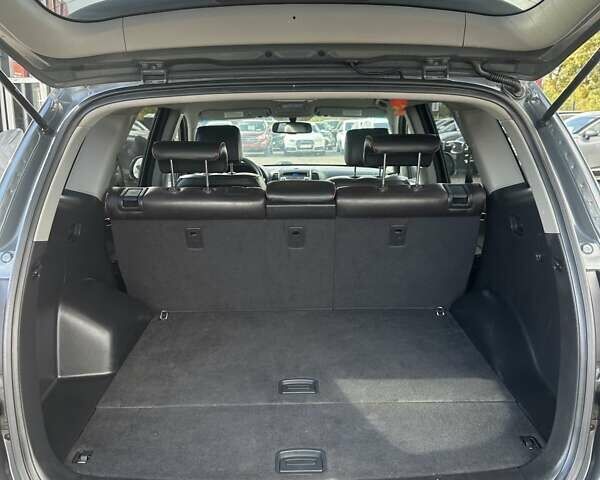 Хендай Санта Фе, объемом двигателя 2.2 л и пробегом 263 тыс. км за 12999 $, фото 13 на Automoto.ua