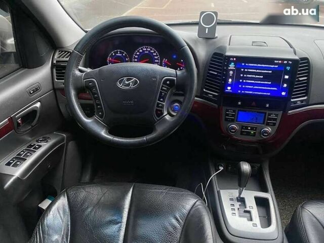 Хендай Санта Фе, объемом двигателя 2 л и пробегом 270 тыс. км за 11900 $, фото 17 на Automoto.ua