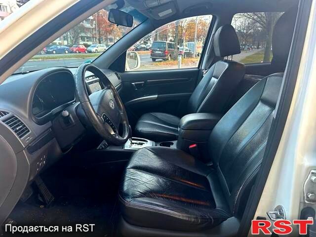Хендай Санта Фе, объемом двигателя 2.2 л и пробегом 270 тыс. км за 8000 $, фото 6 на Automoto.ua