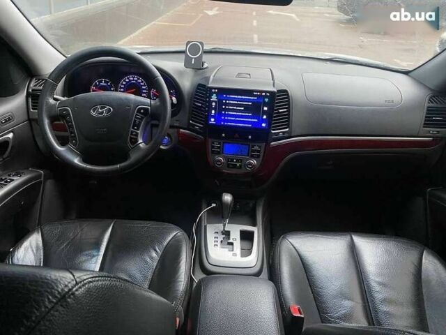 Хендай Санта Фе, объемом двигателя 2 л и пробегом 270 тыс. км за 11900 $, фото 16 на Automoto.ua