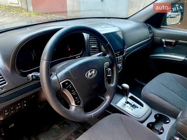 Хендай Санта Фе, объемом двигателя 2.2 л и пробегом 229 тыс. км за 12300 $, фото 14 на Automoto.ua