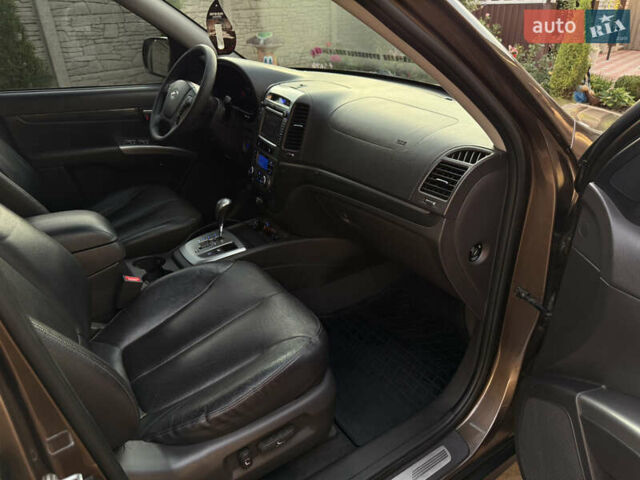 Хендай Санта Фе, об'ємом двигуна 2.2 л та пробігом 196 тис. км за 13600 $, фото 24 на Automoto.ua