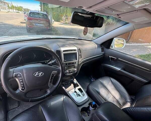 Хендай Санта Фе 2011 в Крыжополе на Automoto.ua Хендай Санта Фе, объемом двигателя 2.2 л и пробегом 215 тыс. км за 15500 $, фото 13 на Automoto.ua