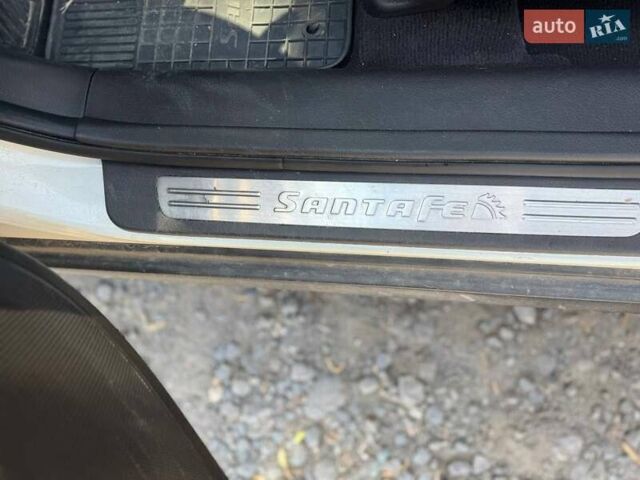 Хендай Санта Фе 2011 в Крыжополе на Automoto.ua Хендай Санта Фе, объемом двигателя 2.2 л и пробегом 215 тыс. км за 15500 $, фото 10 на Automoto.ua