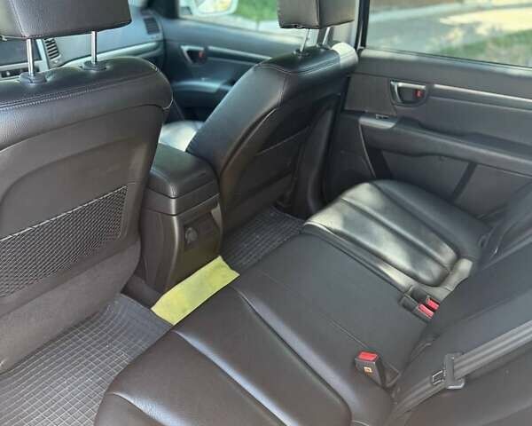 Хендай Санта Фе 2011 в Крыжополе на Automoto.ua Хендай Санта Фе, объемом двигателя 2.2 л и пробегом 215 тыс. км за 15500 $, фото 15 на Automoto.ua