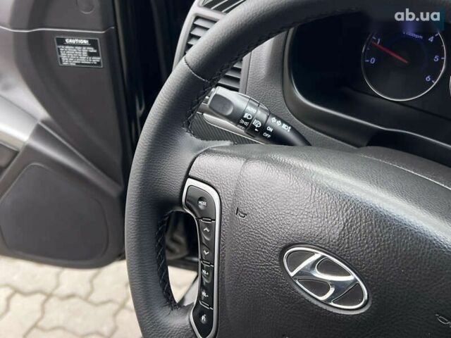 Хендай Санта Фе, объемом двигателя 2 л и пробегом 214 тыс. км за 13490 $, фото 17 на Automoto.ua