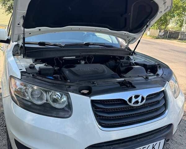 Хендай Санта Фе 2011 в Крыжополе на Automoto.ua Хендай Санта Фе, объемом двигателя 2.2 л и пробегом 215 тыс. км за 15500 $, фото 3 на Automoto.ua