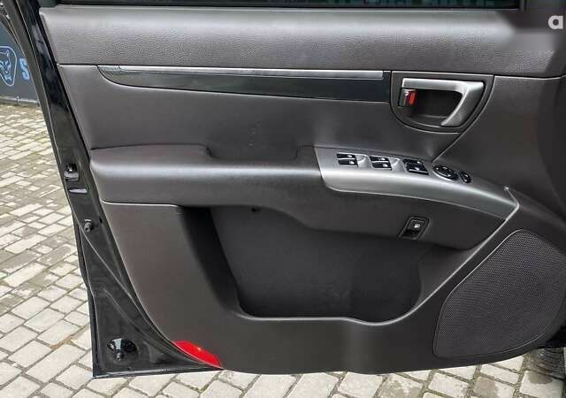 Хендай Санта Фе, объемом двигателя 2.2 л и пробегом 242 тыс. км за 14500 $, фото 17 на Automoto.ua