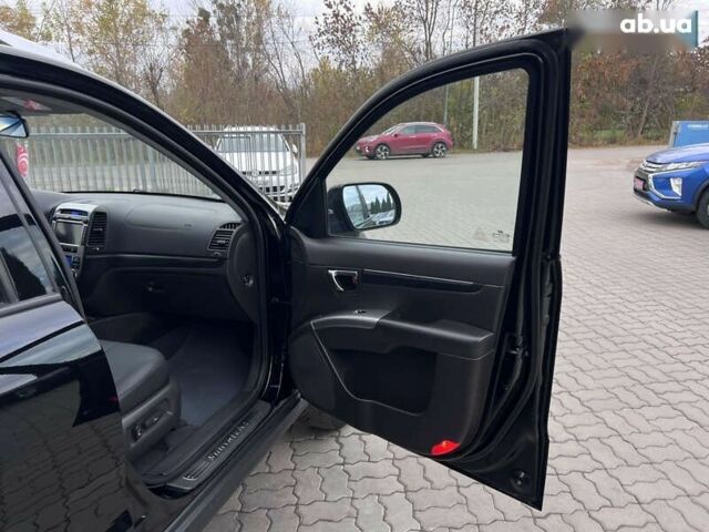 Хендай Санта Фе, объемом двигателя 2 л и пробегом 214 тыс. км за 13490 $, фото 27 на Automoto.ua