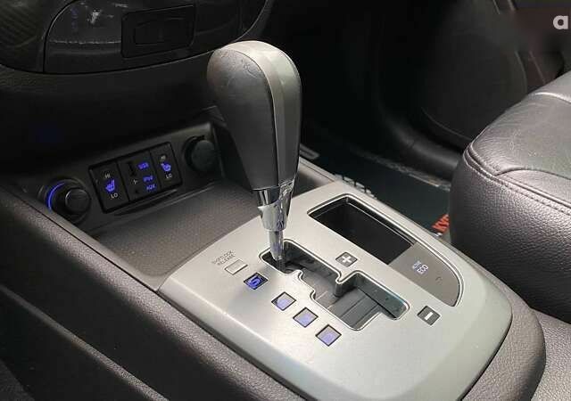 Хендай Санта Фе, объемом двигателя 2.2 л и пробегом 242 тыс. км за 14500 $, фото 26 на Automoto.ua