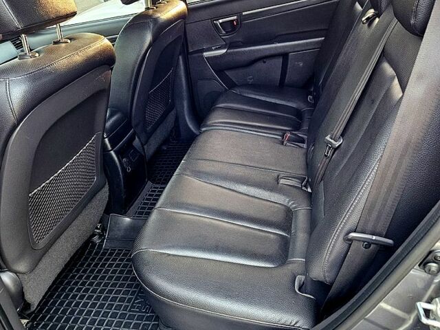 Хендай Санта Фе, объемом двигателя 2.2 л и пробегом 235 тыс. км за 14300 $, фото 2 на Automoto.ua