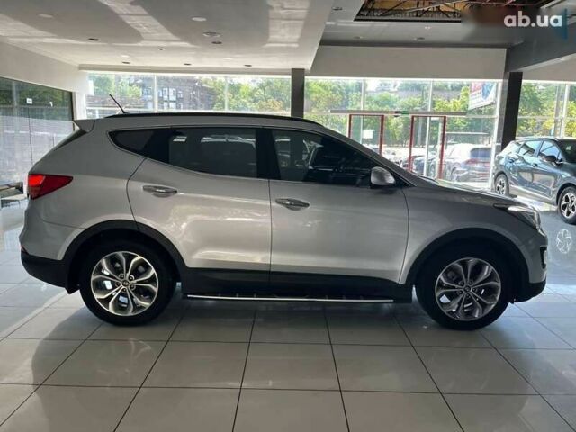 Хендай Санта Фе, объемом двигателя 2 л и пробегом 171 тыс. км за 16500 $, фото 3 на Automoto.ua