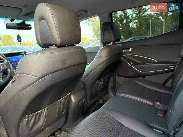 Хендай Санта Фе, объемом двигателя 2.2 л и пробегом 165 тыс. км за 16800 $, фото 14 на Automoto.ua