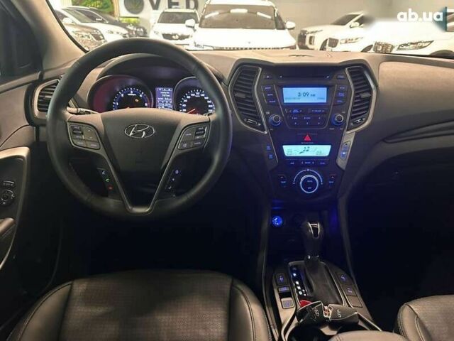 Хендай Санта Фе, объемом двигателя 2 л и пробегом 124 тыс. км за 16500 $, фото 16 на Automoto.ua