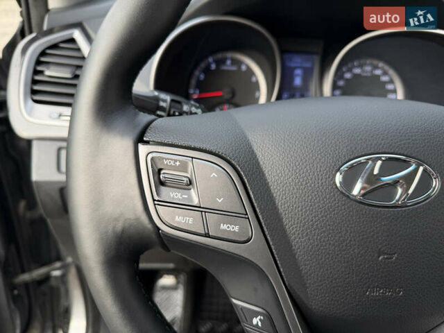 Хендай Санта Фе, об'ємом двигуна 2.36 л та пробігом 147 тис. км за 13951 $, фото 51 на Automoto.ua