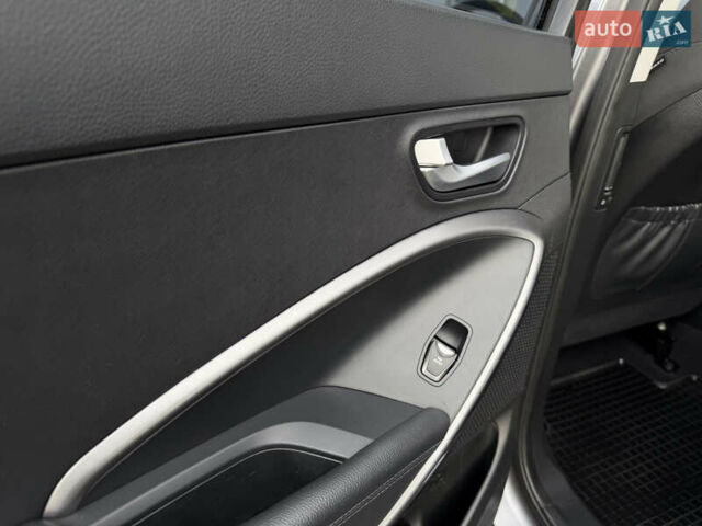 Хендай Санта Фе, об'ємом двигуна 2.36 л та пробігом 147 тис. км за 13951 $, фото 32 на Automoto.ua