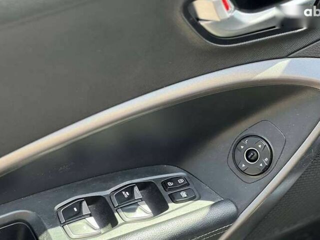 Хендай Санта Фе, об'ємом двигуна 2 л та пробігом 200 тис. км за 13800 $, фото 7 на Automoto.ua