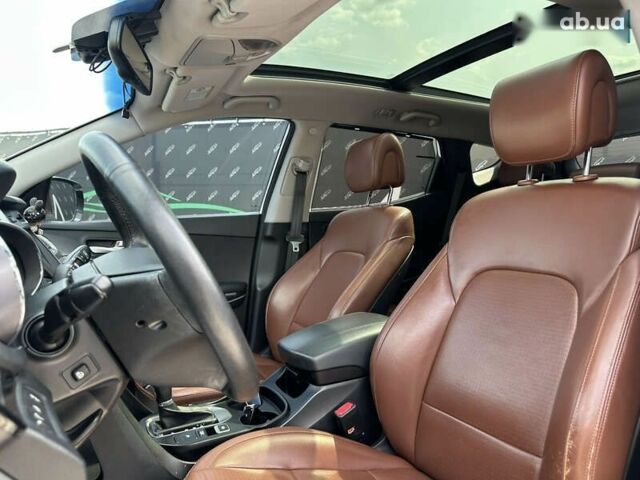 Хендай Санта Фе 2013 в Киеве на Automoto.ua Хендай Санта Фе, объемом двигателя 2.2 л и пробегом 203 тыс. км за 16400 $, фото 8 на Automoto.ua