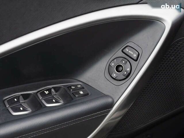 Хендай Санта Фе, объемом двигателя 2 л и пробегом 181 тыс. км за 15700 $, фото 27 на Automoto.ua