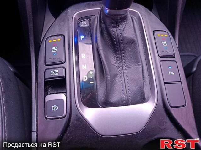 Хендай Санта Фе, об'ємом двигуна 2 л та пробігом 211 тис. км за 17200 $, фото 4 на Automoto.ua