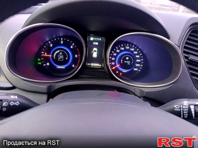 Хендай Санта Фе, об'ємом двигуна 2 л та пробігом 211 тис. км за 17200 $, фото 3 на Automoto.ua