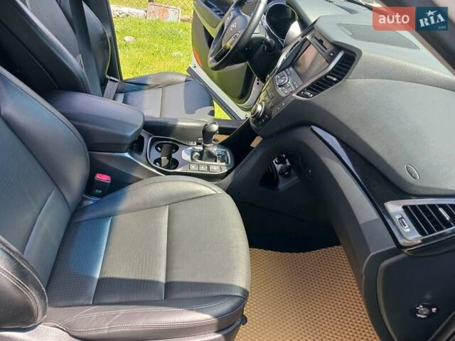 Хендай Санта Фе, объемом двигателя 2.2 л и пробегом 180 тыс. км за 18100 $, фото 4 на Automoto.ua