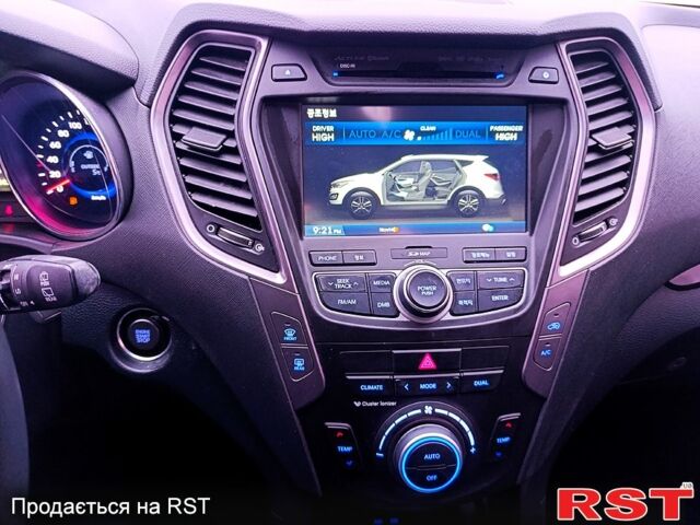 Хендай Санта Фе, об'ємом двигуна 2 л та пробігом 211 тис. км за 17200 $, фото 6 на Automoto.ua