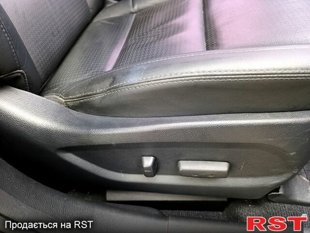 Хендай Санта Фе, об'ємом двигуна 2 л та пробігом 211 тис. км за 17200 $, фото 10 на Automoto.ua