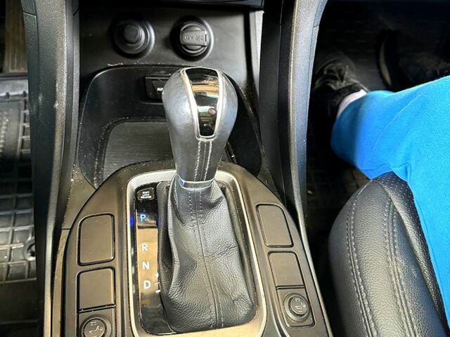 Хендай Санта Фе, объемом двигателя 2.4 л и пробегом 115 тыс. км за 16500 $, фото 6 на Automoto.ua