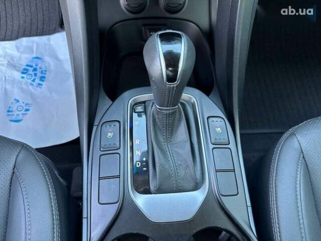 Хендай Санта Фе, объемом двигателя 2 л и пробегом 218 тыс. км за 17800 $, фото 17 на Automoto.ua